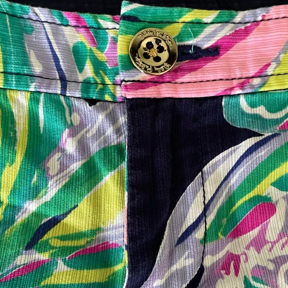 Lilly Pulitzer Liana Short. Size 6. Navy, purple, green & pink. 100% Cotton - Picture 3 of 13
